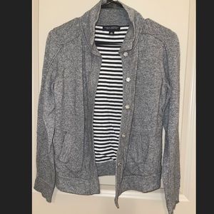 Simple & stylish Italian yarn sweater